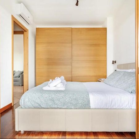 Lussuoso Attico Con Garage Gratis Vicino Al Duomo E Allo Ieo Milano Exteriör bild
