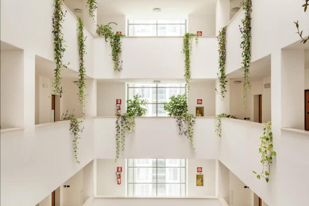 Lussuoso Attico Con Garage Gratis Vicino Al Duomo E Allo Ieo Milano Exteriör bild